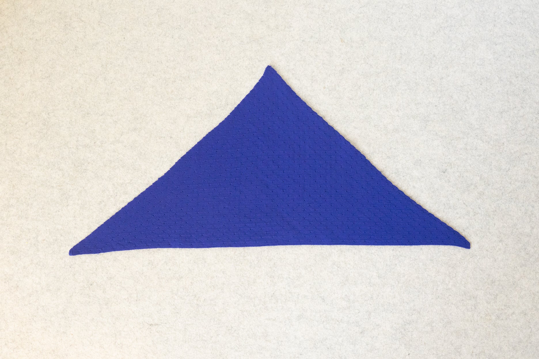 Poly Triangle Couvrechief