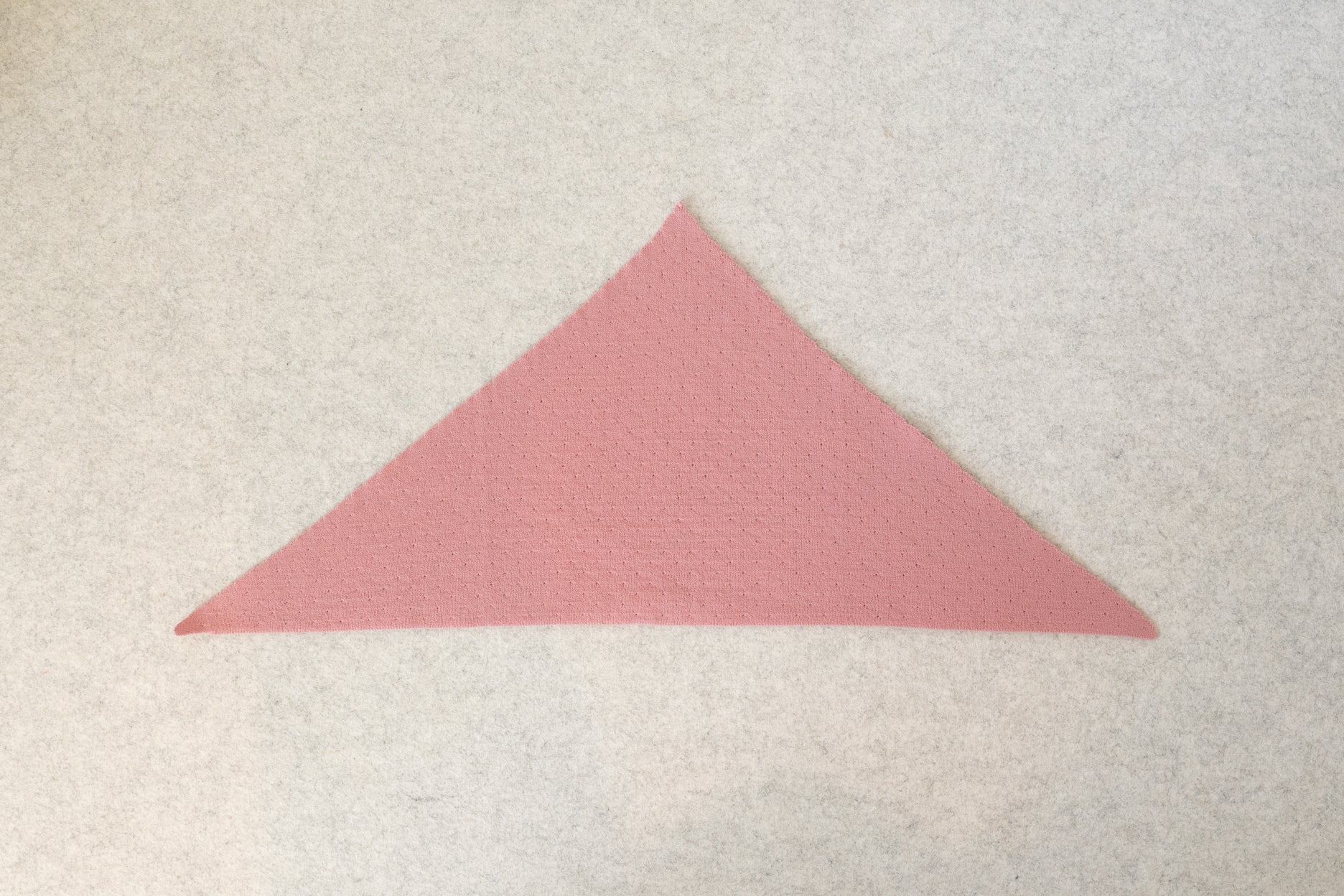 Poly Triangle Couvrechief